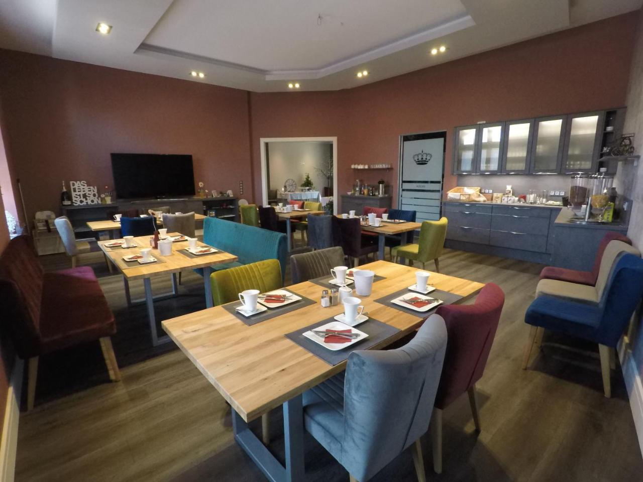 Hotel - Pension & Gaststaette "Alter Koenig" Hettstedt Extérieur photo
